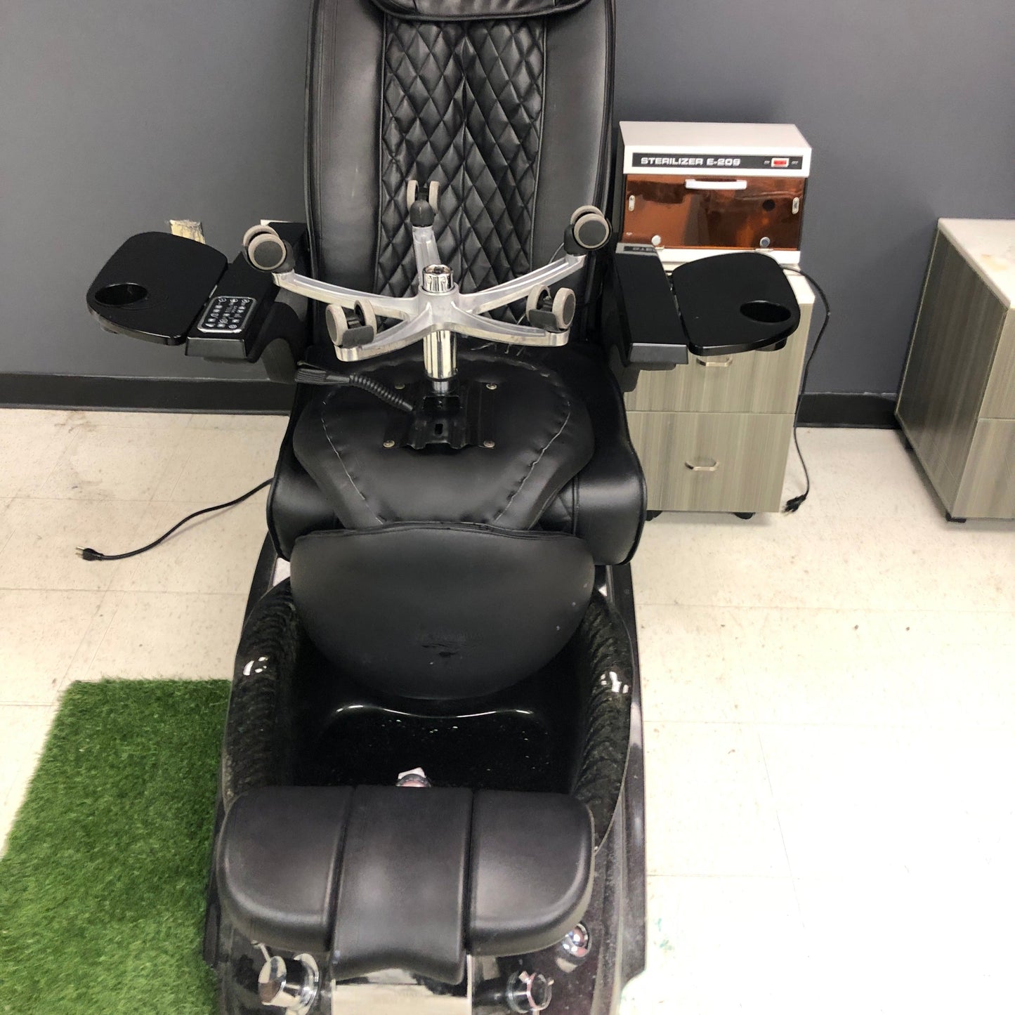 Pre-Loved Massage Pedicure Station